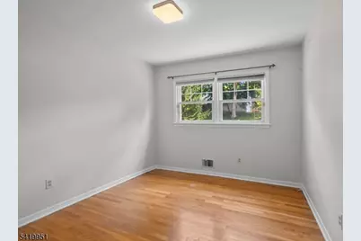 260 Saint Cloud Ave, West Orange Township, NJ 07052 - Photo 28