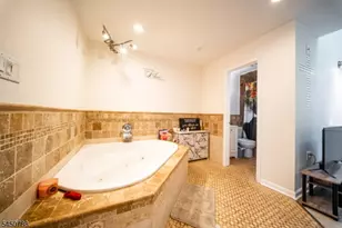 16 Jacques St, Elizabeth, NJ 07201 - Photo 10