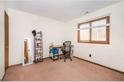 1 Deer Valley Ln Unit 2, Vernon, NJ 07462 - Photo 18