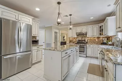 14 Fieldstone Trl, Byram Township, NJ 07871 - Photo 14