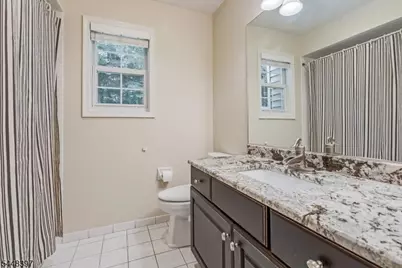 14 Fieldstone Trl, Byram Township, NJ 07871 - Photo 28