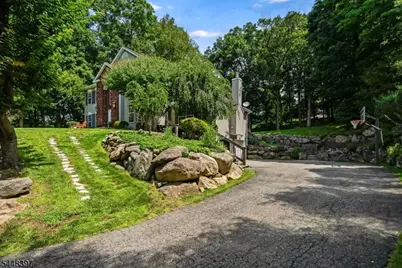 14 Fieldstone Trl, Byram Township, NJ 07871 - Photo 40