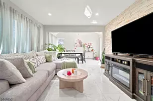 28 Brookhill Ter, Clifton, NJ 07013 - Photo 8