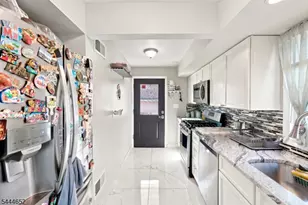 28 Brookhill Ter, Clifton, NJ 07013 - Photo 14