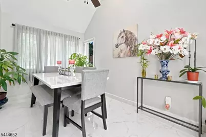 28 Brookhill Ter, Clifton, NJ 07013 - Photo 10