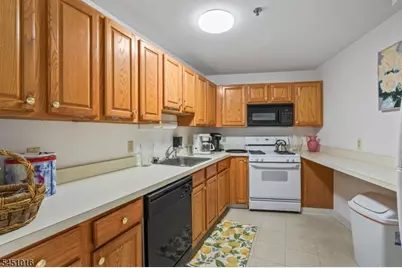 89 Park Edge #3F, Berkeley Heights Township, NJ 07922 - Photo 6