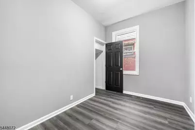 304 Ridgewood Ave, Newark, NJ 07112 - Photo 8