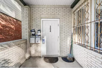 304 Ridgewood Ave, Newark, NJ 07112 - Photo 2