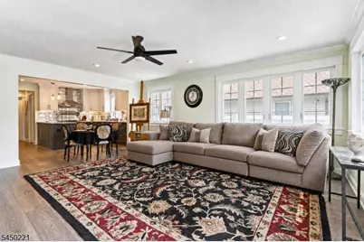 1074 Colfax Ave, Pompton Lakes, NJ 07442 - Photo 6