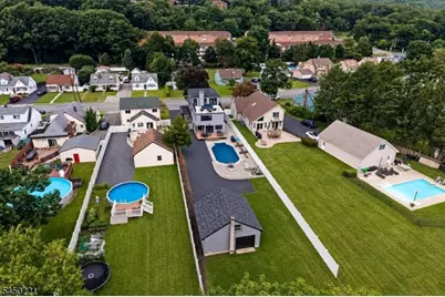 1074 Colfax Ave, Pompton Lakes, NJ 07442 - Photo 42