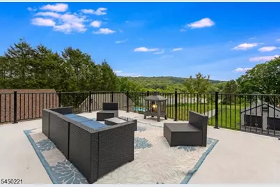 1074 Colfax Ave, Pompton Lakes, NJ 07442 - Photo 30