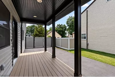 1074 Colfax Ave, Pompton Lakes, NJ 07442 - Photo 2