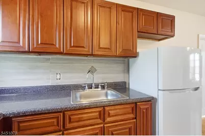 26 Seymour Ave, Newark, NJ 07108 - Photo 10