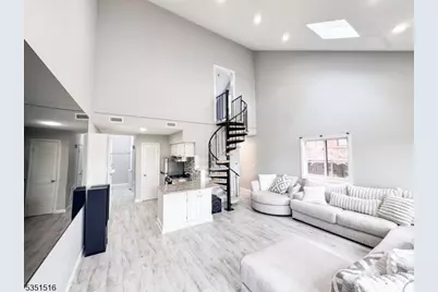 4 Alta Ct Unit 2, Vernon, NJ 07462 - Photo 2