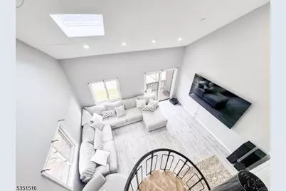 4 Alta Ct Unit 2, Vernon, NJ 07462 - Photo 4