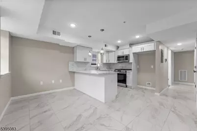 24 Garibaldi Ave #1, Newark, NJ 07114 - Photo 4