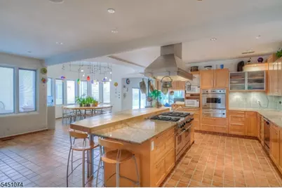 12 Chelsea Dr, Livingston, NJ 07039 - Photo 10