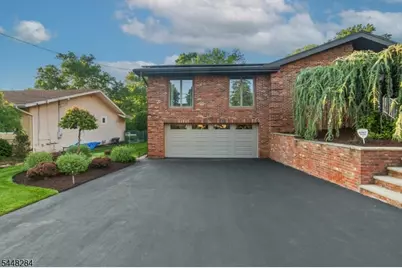 8 Cracco Ln, Wayne, NJ 07470 - Photo 8