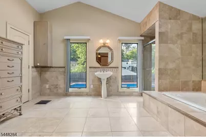 8 Cracco Ln, Wayne, NJ 07470 - Photo 34