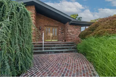 8 Cracco Ln, Wayne, NJ 07470 - Photo 8