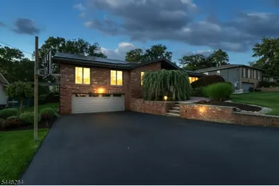 8 Cracco Ln, Wayne, NJ 07470 - Photo 6