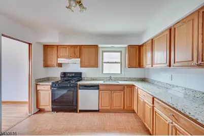 183 Laurel Ave, Union Township, NJ 07083 - Photo 30