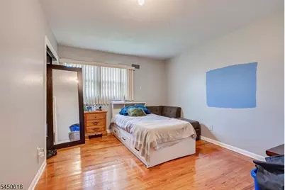 183 Laurel Ave, Union Township, NJ 07083 - Photo 14