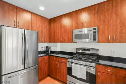 48 S Park St #502, Montclair Twp., NJ 07042 - Photo 10
