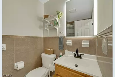 61 Sherman Ave, Newark, NJ 07114 - Photo 24