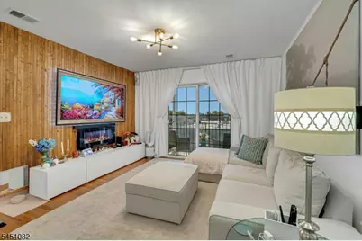 61 Sherman Ave, Newark, NJ 07114 - Photo 4