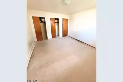 60 Williams Ave, Jersey City, NJ 07304 - Photo 6
