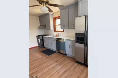 60 Williams Ave, Jersey City, NJ 07304 - Photo 10