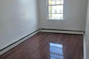 9 Brown Ave, Prospect Park, NJ 07508 - Photo 4