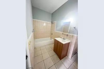 341 16th Ave #3F, Irvington, NJ 07111 - Photo 6