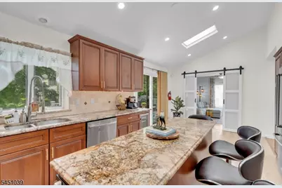 7 Hoagland Ct, Bridgewater, NJ 08807 - Photo 12