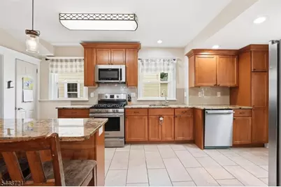 9 S Middaugh St, Somerville, NJ 08876 - Photo 4