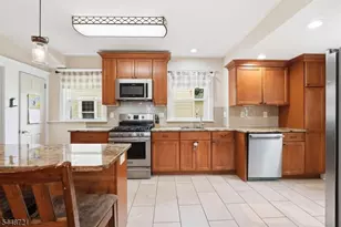 9 S Middaugh St, Somerville, NJ 08876 - Photo 4