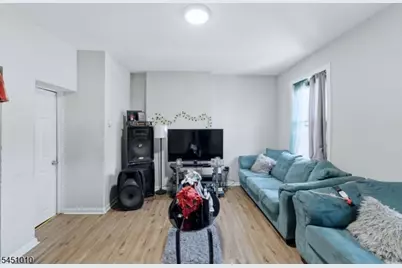 32 Jefferson St, Paterson, NJ 07522 - Photo 16