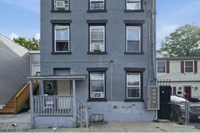 32 Jefferson St, Paterson, NJ 07522 - Photo 1