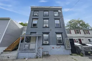 32 Jefferson St, Paterson, NJ 07522 - Photo 2