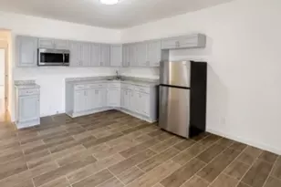 110 Goodwin Ave, Newark, NJ 07112 - Photo 2