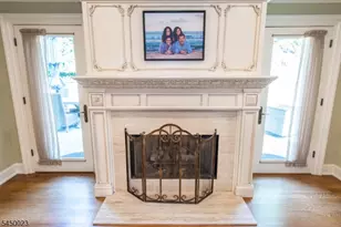 11 Ford Ln, Roseland, NJ 07068 - Photo 10