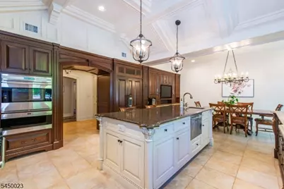11 Ford Ln, Roseland, NJ 07068 - Photo 18