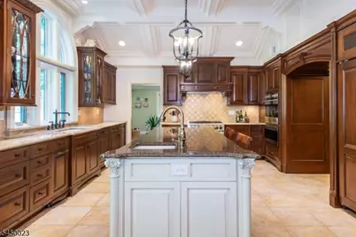 11 Ford Ln, Roseland, NJ 07068 - Photo 14