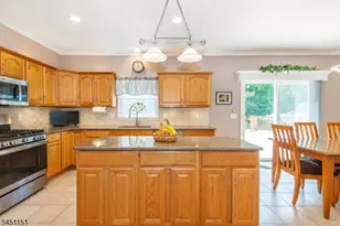 2 Kingston Ct, Jefferson Township, NJ 07438 - Photo 6