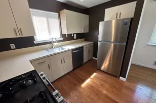 604 Wheatfield Ct, Raritan Township, NJ 08822 - Photo 4