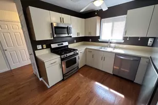 604 Wheatfield Ct, Raritan Township, NJ 08822 - Photo 2