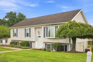 10 Lakeview Terrace, Sussex, NJ 07461 - Photo 1