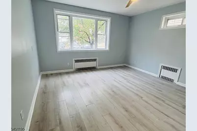 704 N 6th St, Newark, NJ 07107 - Photo 6