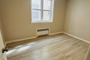 704 N 6th St, Newark, NJ 07107 - Photo 8